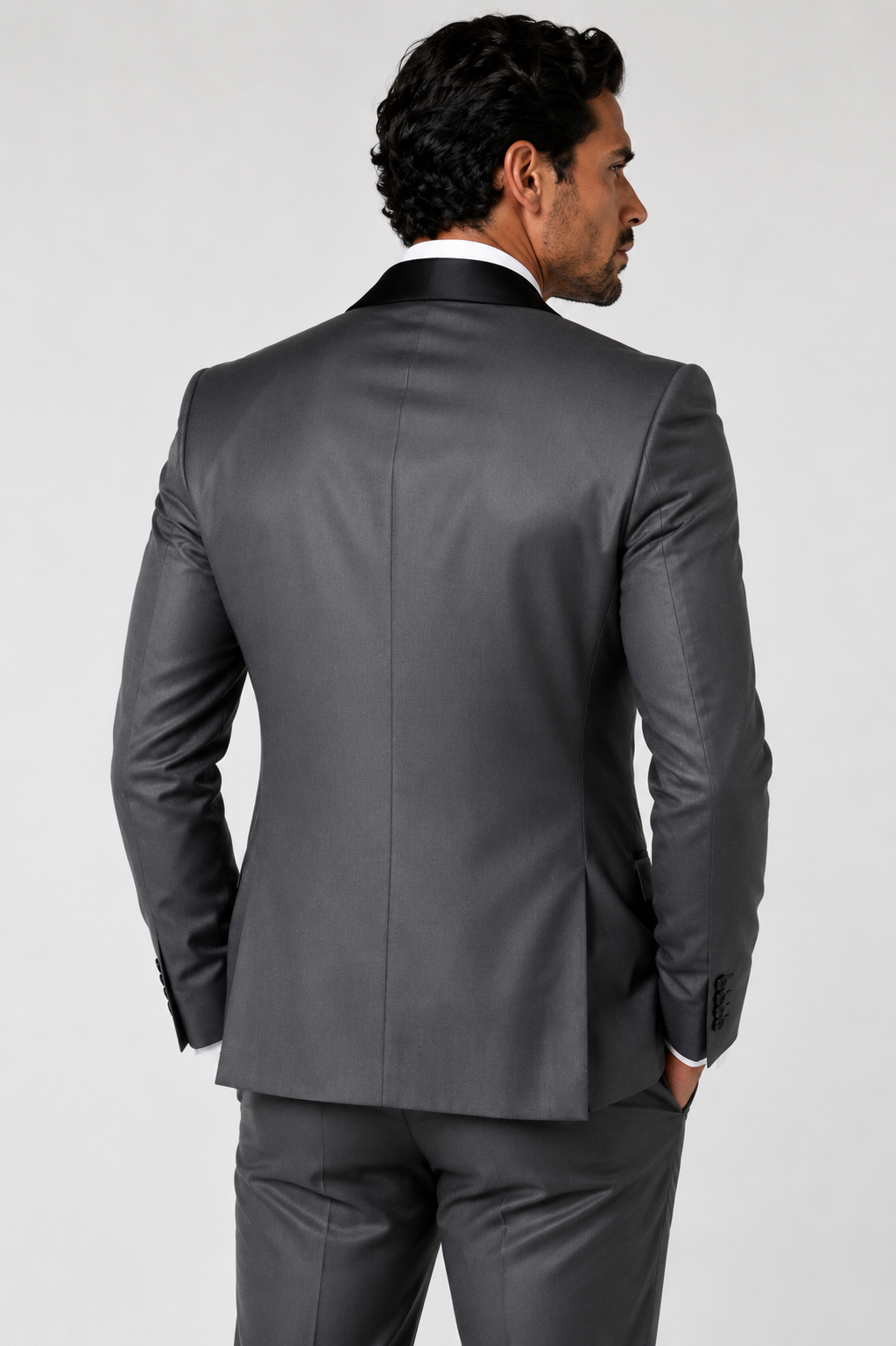 100-05 SILVER GREY SHINY TUXEDO 3PC TR